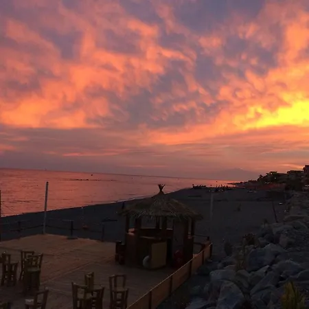 Il Girasole 호텔 보바 마리나