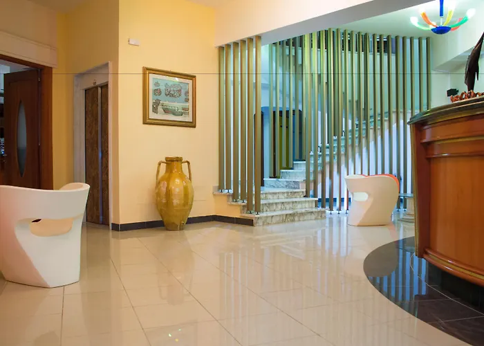 Il Girasole מלון 3*