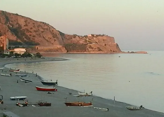 Il Girasole מלון בובה מרינה