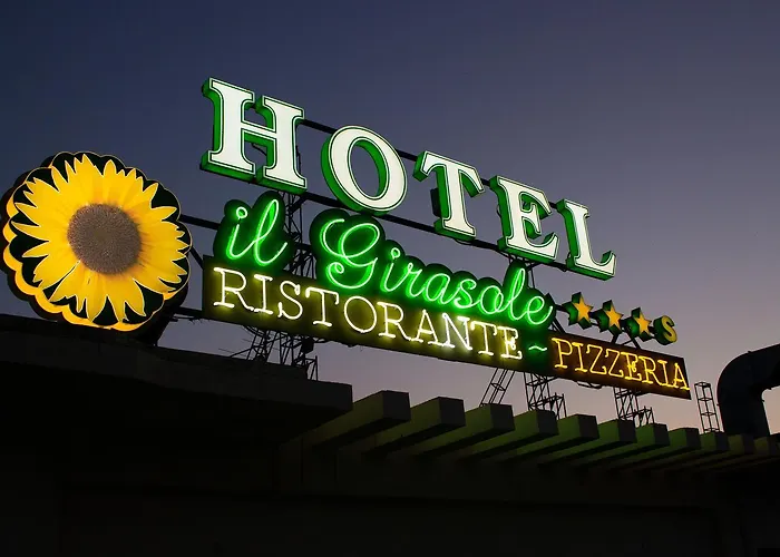 Il Girasole מלון